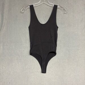NIKIBIKI Black Ribbed V Neck Bodysuit Sz. S